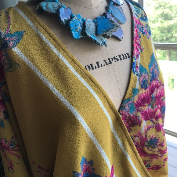 Floral Yellow Blouse FLYING TOMATO - Picture 7 of 7